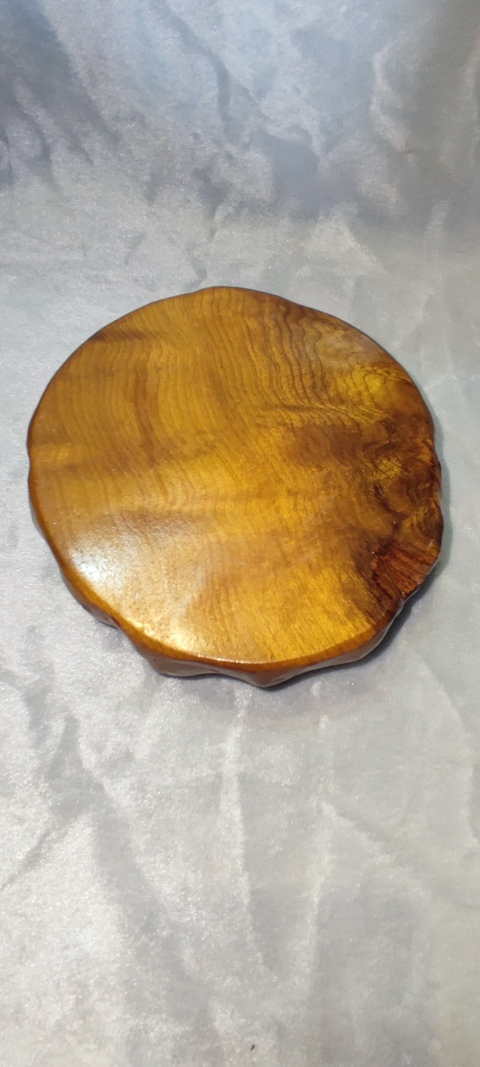 古玩雜項(xiàng)金絲楠木筆洗拍賣，當(dāng)前價格0元