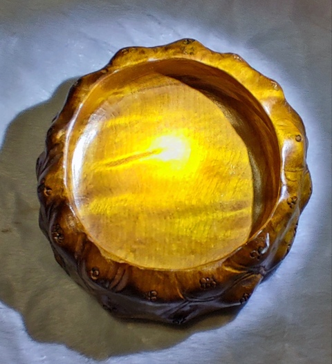 古玩雜項(xiàng)金絲楠木筆洗拍賣，當(dāng)前價格0元