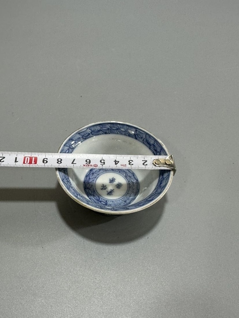 域鉴古玩】清晚期永乐年制款明治青花五彩赤壁赋纹茶碗拍卖价格