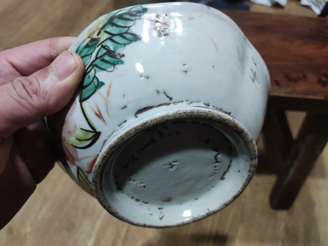 古玩陶瓷八角花卉紋彩繪貢碗拍賣,當前價格88元