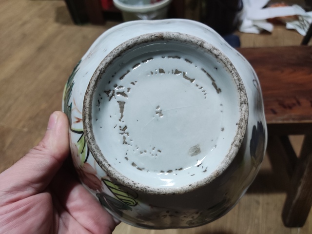 古玩陶瓷八角花卉紋彩繪貢碗拍賣,當前價格88元