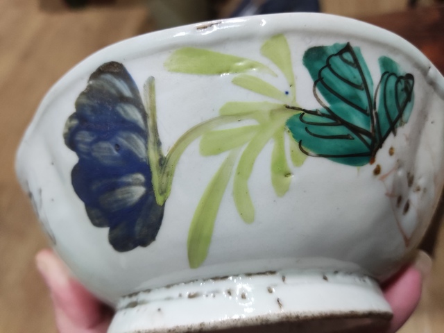古玩陶瓷八角花卉紋彩繪貢碗拍賣,當前價格88元