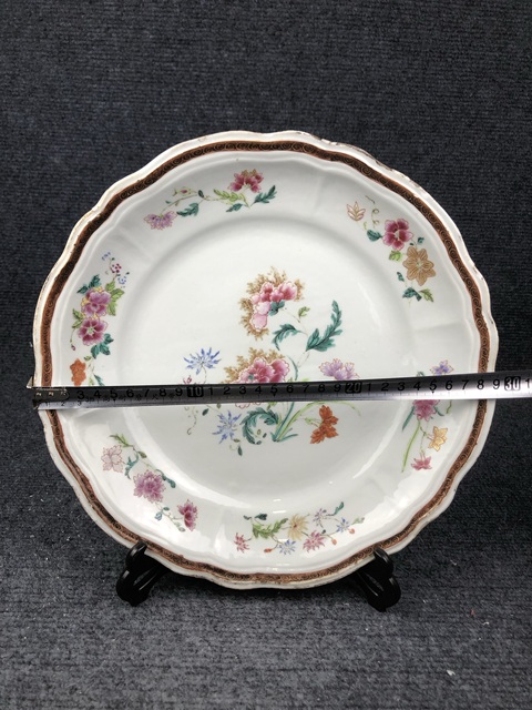 古玩陶瓷乾隆粉彩花口大盤拍賣,當前價格2888元