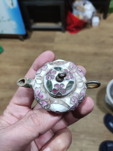 古玩陶瓷景泰藍掐絲琺瑯花卉紋執壺拍賣，當前價格150元