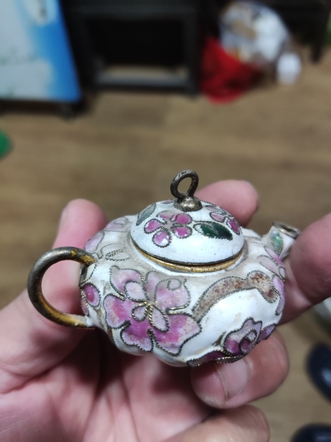 古玩陶瓷景泰藍掐絲琺瑯花卉紋執壺拍賣，當前價格150元