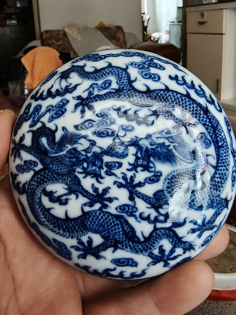 古玩陶瓷清末民初·青花雙龍戲珠紋印泥盒拍賣，當(dāng)前價(jià)格12800元