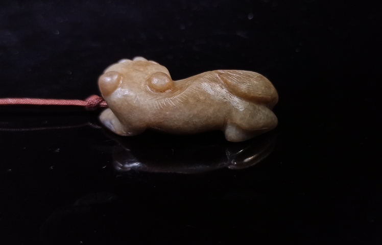 古玩玉器明代和田玉雕“瑞獸”拍賣,當前價格22000元