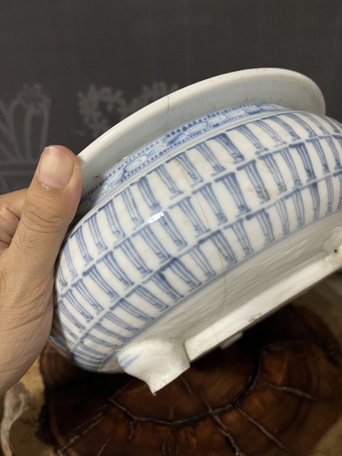 古玩陶瓷清中期青花萬壽香爐水仙盤拍賣，當前價格450元