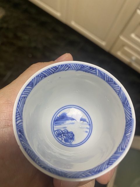 古玩陶瓷清康熙 青花通景山水人物披麻皴薄胎茶杯拍賣,當前價格12777元
