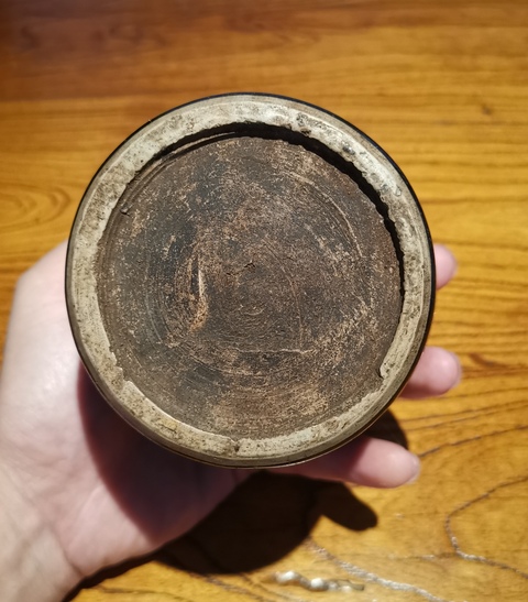 古玩陶瓷精品:元黑釉剔刻弦紋罐拍賣，當前價格1188元