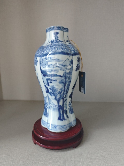 古玩陶瓷清早期雍正青花山水樓閣紋瓶拍賣,當前價格16000元