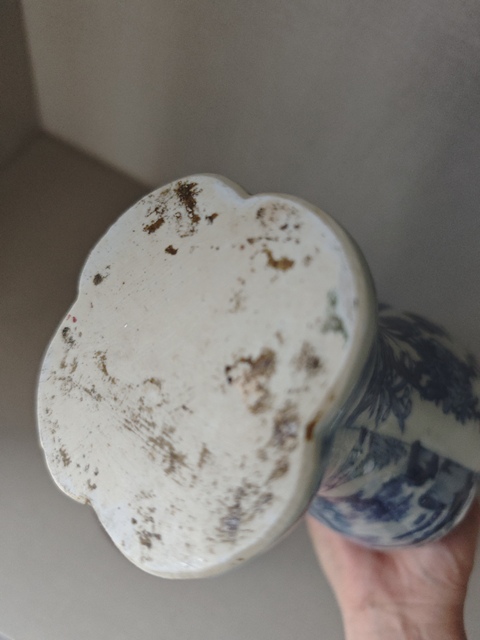 古玩陶瓷清早期雍正青花山水樓閣紋瓶拍賣,當前價格16000元