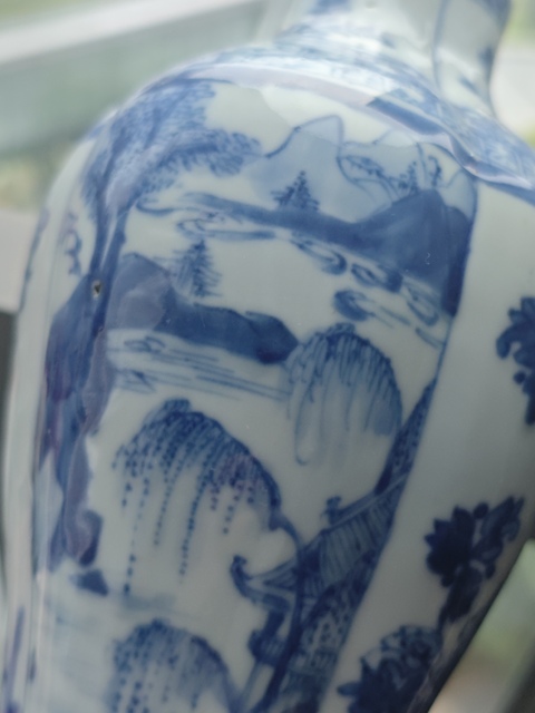 古玩陶瓷清早期雍正青花山水樓閣紋瓶拍賣,當前價格16000元