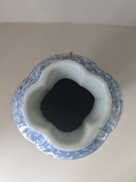 古玩陶瓷清早期雍正青花山水樓閣紋瓶拍賣,當前價格16000元