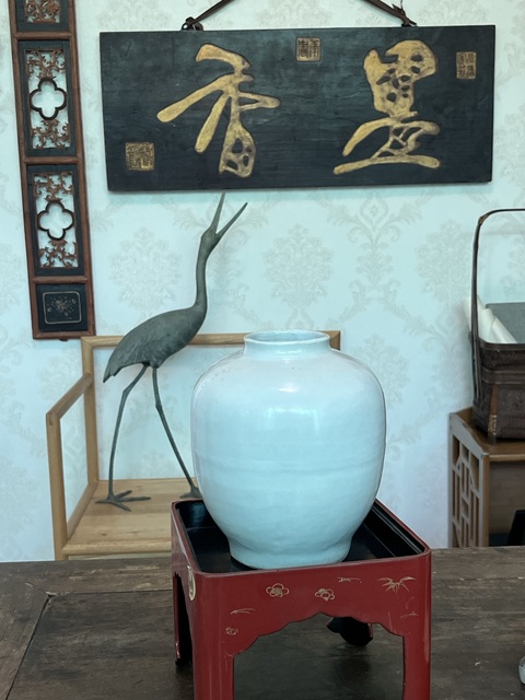 古玩陶瓷清早期甜白罐拍賣,當(dāng)前價格2200元