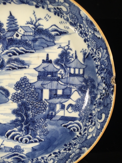 古玩陶瓷乾隆青花山水樓閣紋深腹盤拍賣,當(dāng)前價(jià)格1288元