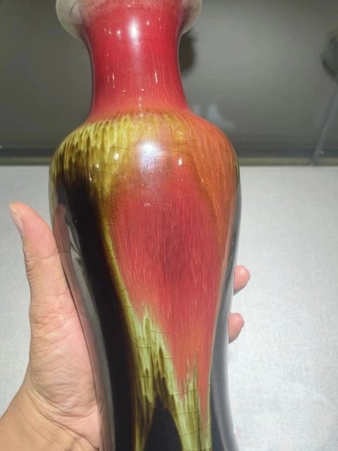 古玩陶瓷紅釉三羊開泰觀音瓶拍賣，當前價格9999元