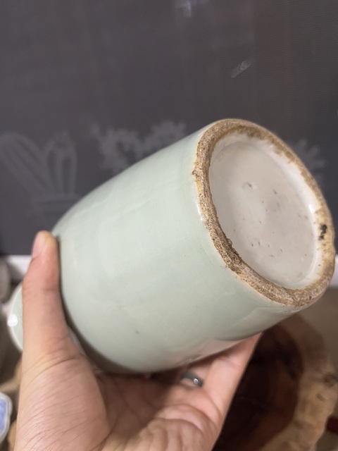 古玩陶瓷豆青釉青花堆白花卉紋小尺瓶拍賣,當前價格3500元