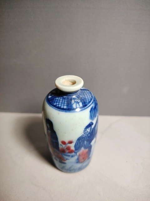 中国骨董　清中期　青花釉裏紅　人物　鼻煙壺　翡翠蓋　骨杓 File:晚清青花釉裏紅人物故事圖鼻煙壺-Snuff bottle with