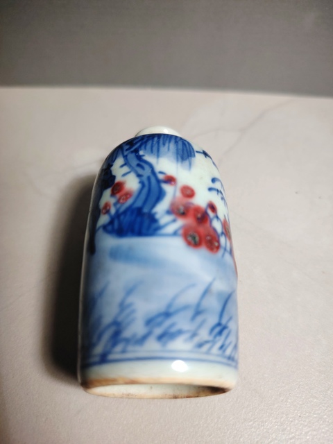 中国骨董　清中期　青花釉裏紅　人物　鼻煙壺　翡翠蓋　骨杓 中国骨董 清中期 青花釉裏紅 人物 鼻煙壺 翡翠蓋 骨杓