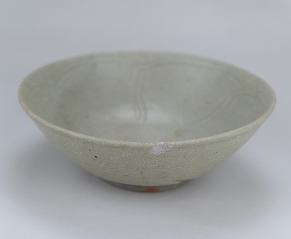 域鉴古玩】北宋.龙泉窑青瓷刻花碗（收藏级）拍卖价格/图片/值多少钱