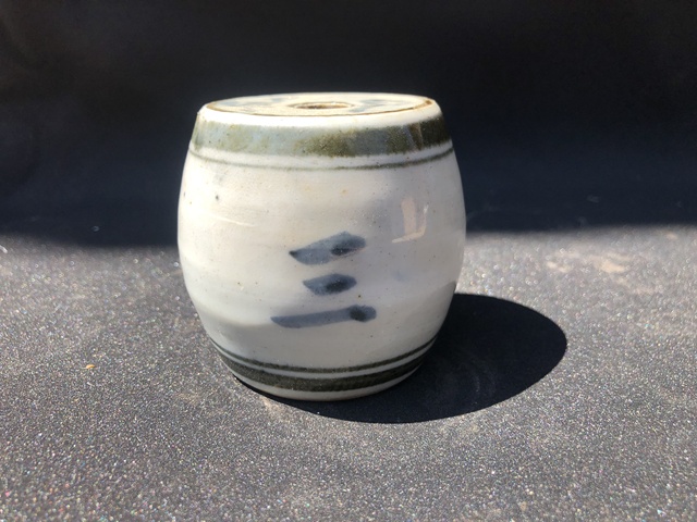 古玩陶瓷【王姓堂號】  清代.《三槐堂》燭臺(香插)拍賣，當(dāng)前價格0元