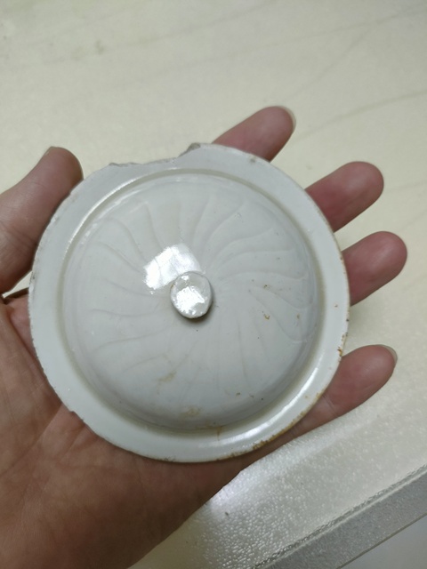古玩陶瓷定窯白瓷殘蓋拍賣,當(dāng)前價格1200元