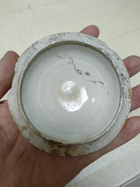 古玩陶瓷定窯白瓷殘蓋拍賣,當(dāng)前價格1200元