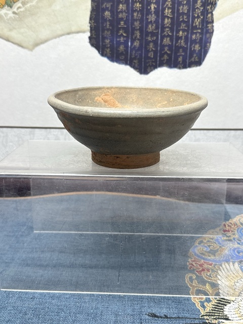 古玩陶瓷元代精品龍泉唇口大碗 龍泉精品拍賣,當前價格169元
