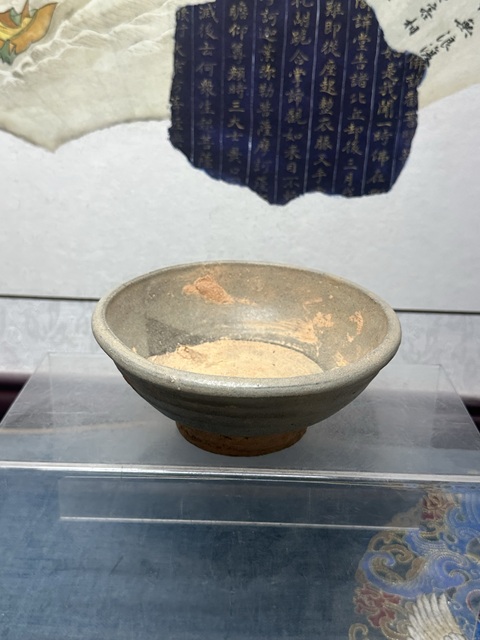 古玩陶瓷元代精品龍泉唇口大碗 龍泉精品拍賣,當前價格169元