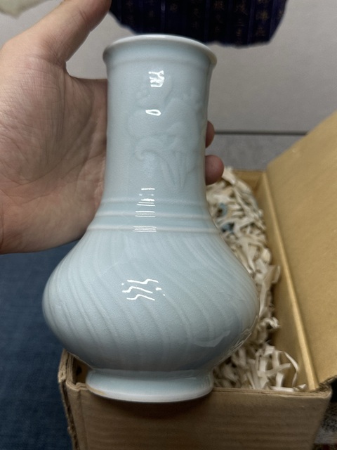 古玩陶瓷567精品龍泉窯暗刻青釉瓶拍賣，當前價格369元