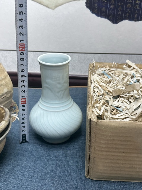 古玩陶瓷567精品龍泉窯暗刻青釉瓶拍賣，當前價格369元