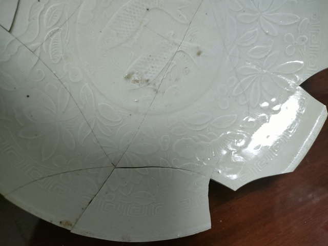 古玩陶瓷金代定窯印花雙魚紋盤拍賣,當前價格3600元