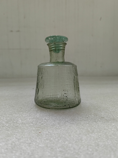 古玩雜項琉璃瓶拍賣，當前價格298元