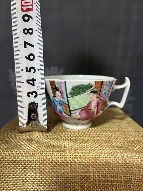 古玩陶瓷晚清通景人物紋廣彩執杯拍賣,當前價格468元