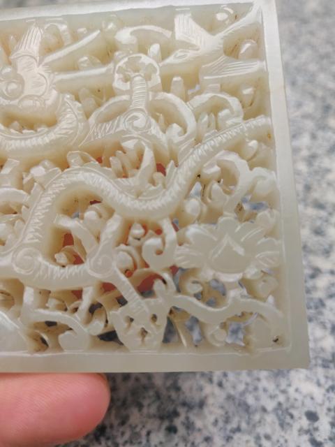 古玩玉器【股市快點起飛啊!須走保真交易】明和田玉鏤雕“龍紋帶板”拍賣,當前價格55555元