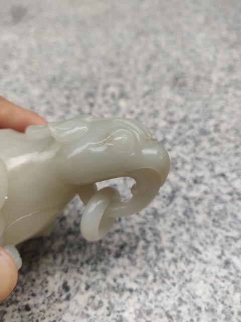 古玩玉器當代和田玉雕“鷹形水盂”拍賣，當前價格1500元