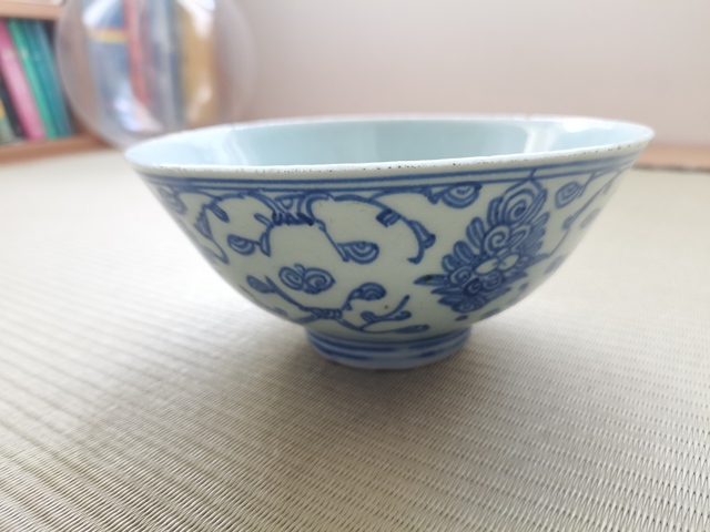 古玩陶瓷清中期.青花纏枝蓮紋碗拍賣,當前價格360元
