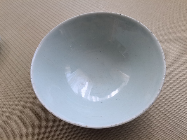古玩陶瓷清中期.青花纏枝蓮紋碗拍賣,當前價格360元