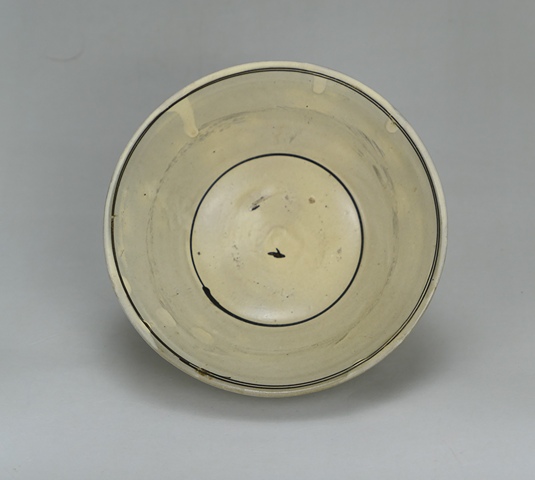 古玩陶瓷明代.青花線條紋大碗(1368年-1644年)拍賣,當前價格0元