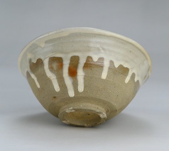 古玩陶瓷明代.青花線條紋大碗(1368年-1644年)拍賣,當前價格0元
