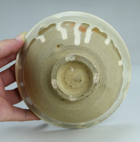 古玩陶瓷明代.青花線條紋大碗(1368年-1644年)拍賣,當前價格0元