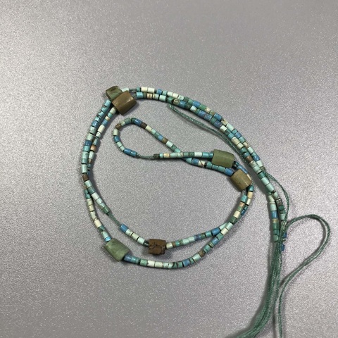 漢代綠松石珠串拍賣，當前價格999元