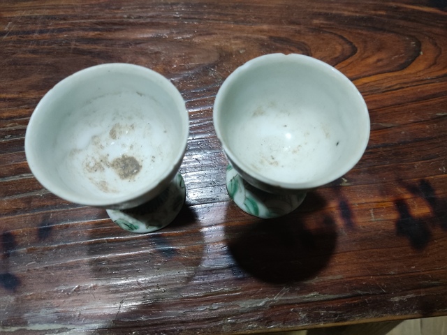古玩陶瓷晚清詩文花卉高足杯一對拍賣,當前價格128元