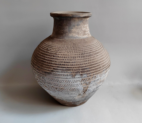 古玩陶瓷戰(zhàn)漢繩紋陶壺拍賣,當前價格890元