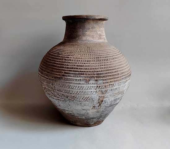 古玩陶瓷戰(zhàn)漢繩紋陶壺拍賣,當前價格890元