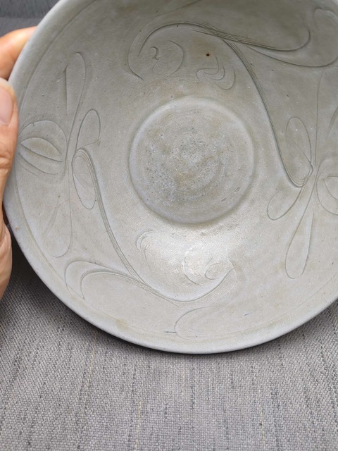 古玩陶瓷(精品)金村窯青瓷刻花大碗(收藏極館藏)拍賣,當(dāng)前價(jià)格0元