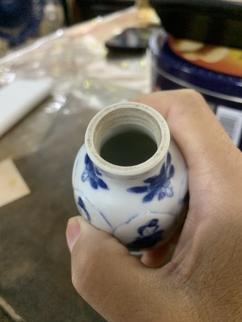古玩陶瓷青花人物花卉紋蓋瓶拍賣,當(dāng)前價格9999元