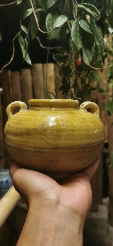 古玩陶瓷相州窯黃釉雙耳罐拍賣,當前價格1500元