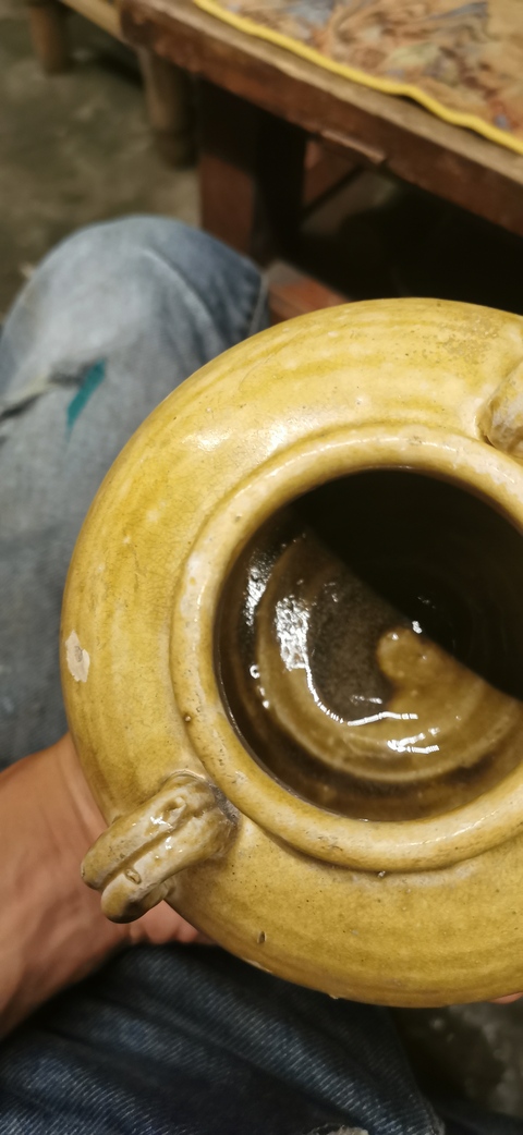 古玩陶瓷相州窯黃釉雙耳罐拍賣,當前價格1500元